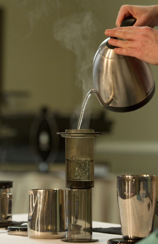 coffee-making-1169888_1920